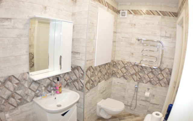 Апартаменты Уютная двухкомнатная квартира на Верхней Дуброве