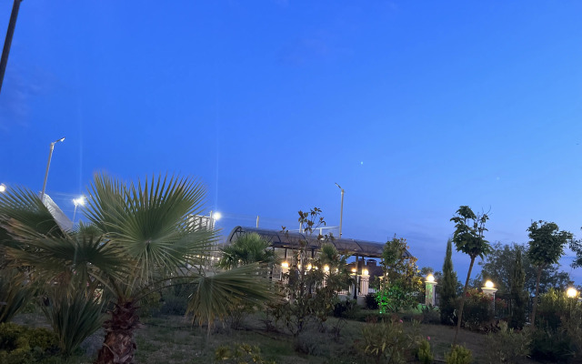 Zhk Merkato S Basseynom Apartments