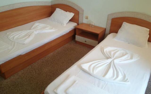 Elit Hotel