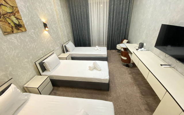 Almir Avenue Hotel