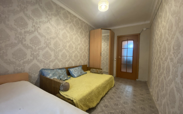 Квартира 3-комнатная на Ангарской 33