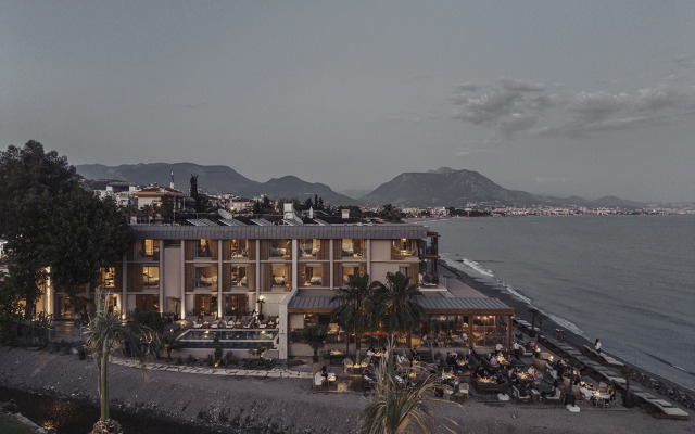 En Vie Beach Boutique Hotel