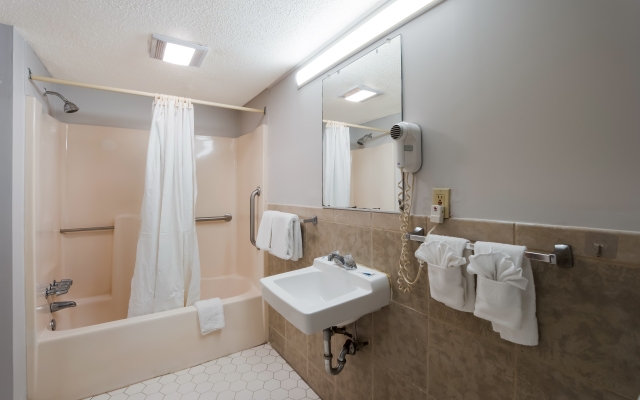 Rodeway Inn Augusta West Hotel