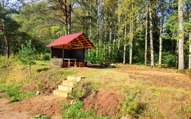 Апартаменты Уютная студия около озера