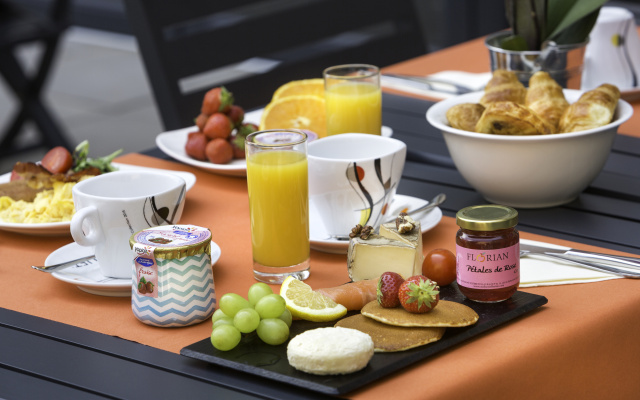 Best Western Hotel Journel Antibes - Image 2