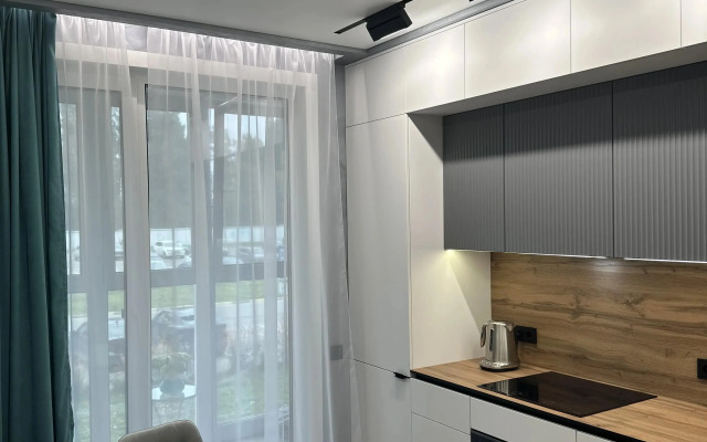 S Sovremennym Remontom i Beskontaktnym Zaseleniem Flat