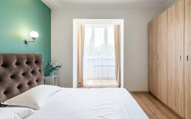 Prostota i Prostranstvo - 3-h Komnatnatnye v Minimalizme Apartment