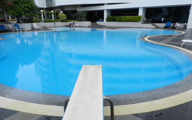 Апартаменты Jomtien Plaza Condotel