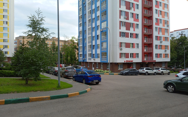 Kvartira okolo Okeanis