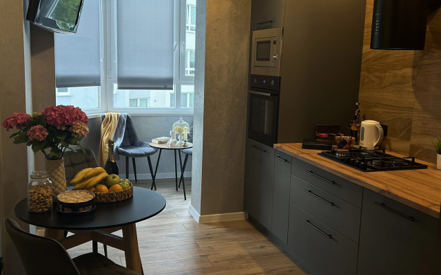 Uyutnaya Ryadom S Korolevskimi Vorotami Flat