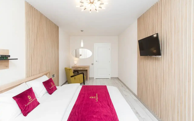 Apartamenty na Universitetskoj Nabereznoj