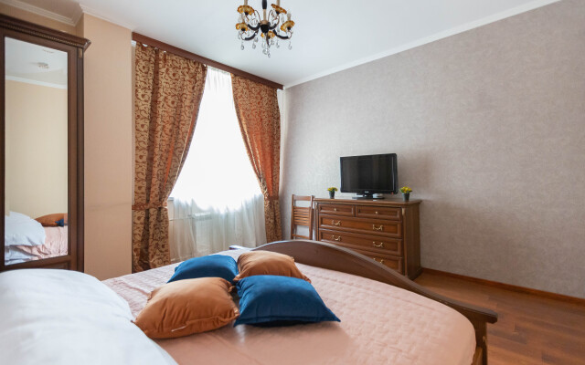 Ryadom S Usadyboy  Tsaritsyno Flat