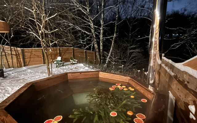 Chkalov Dacha Glamping