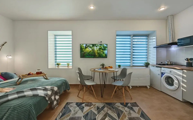 Uyutnaya 1k Na Ul. Tukhachevskogo 49/3 Flat