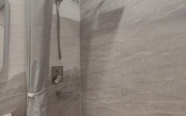 Новая комфортная студия в 5 минутах ходьбы от Храма