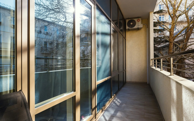 Апартаменты Шикарные с современным ремонтом Yalta Plaza Holydais