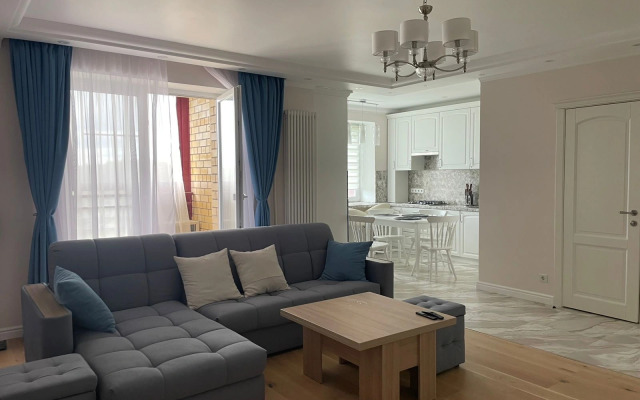 Na Solnechnoy 94 Flat