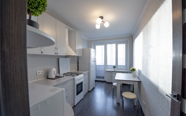 Inndays Bolotnykovskaya 38/4 Apartments