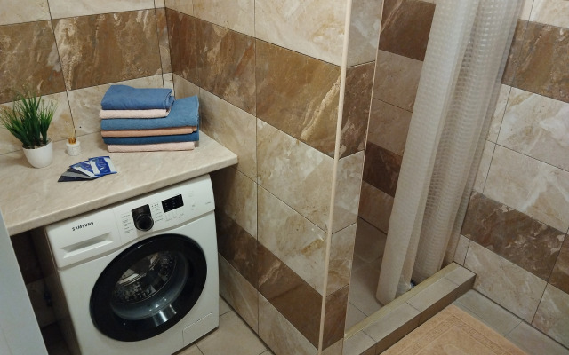 S Saunoj Vishnyovyij Sad Guest House