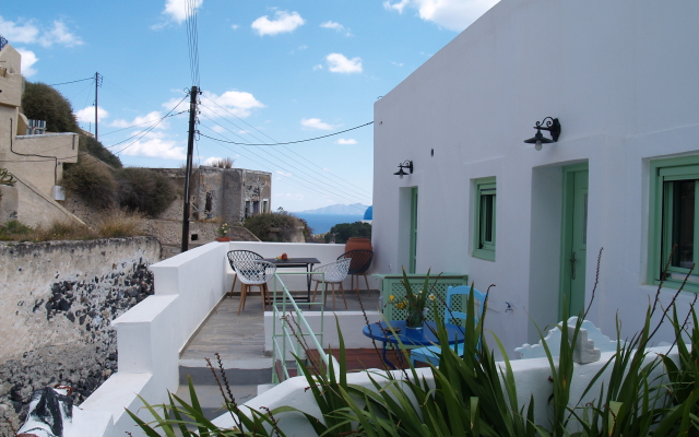 Mythos Traditional Stonehouse Apartments