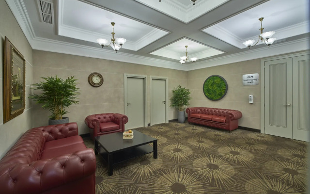 Astor Hotel