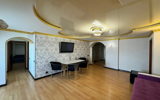 Krasnoznamenskiy Tsentralny Pyatachok Flat