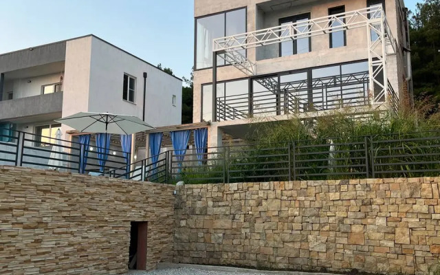 Friends Private house