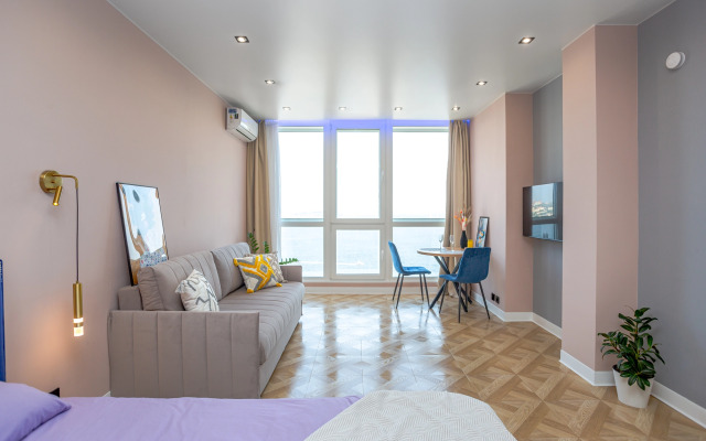 Апартаменты с витражом