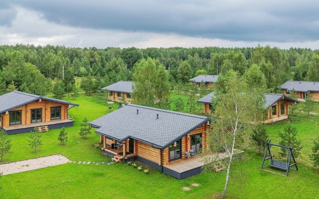 Частный дом в поселке Разливы-1, 8Б