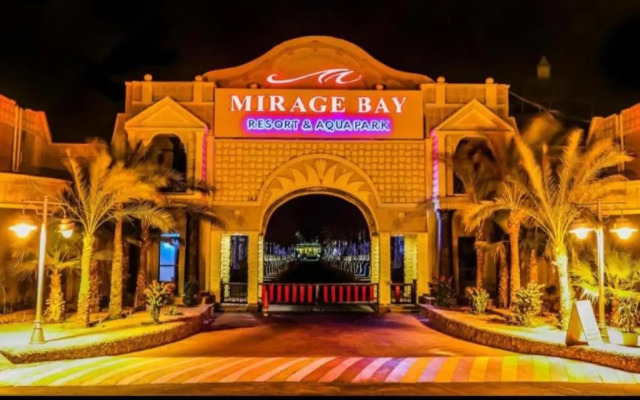 Hostgool Beach Chalets Mirage Bay Resort & Aqua Park