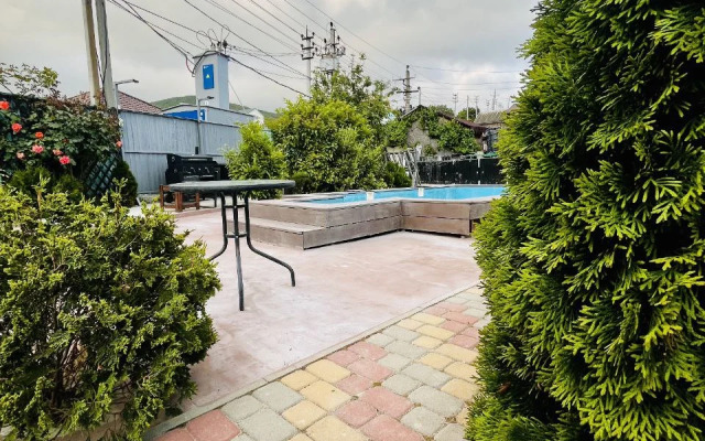 Roza Villa