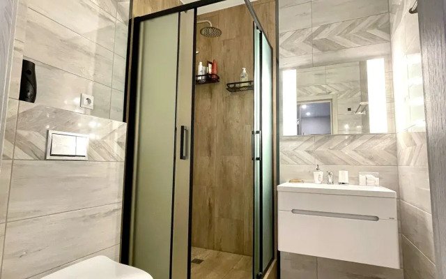 Atlas Flat