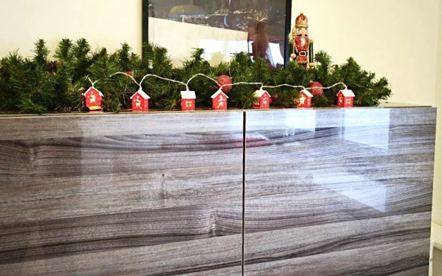 Квартира Золотой Попугай Мегалит