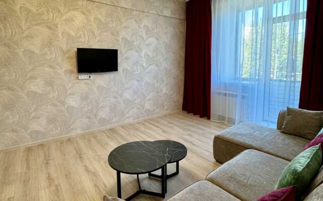 Na Karla Marksa Apartment