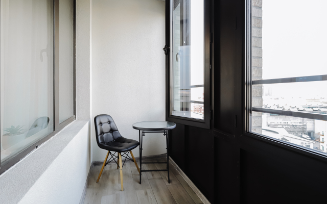 Lalapart Aristocrat s Rabochim Stolom v ZhK Savelovskij Siti Apartments