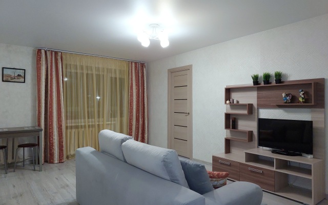 Yevrodvushka V Tsentre Yaroslavlya Flat