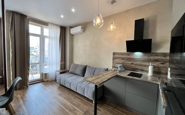 Квартира Современная студия с балконом и видом на море