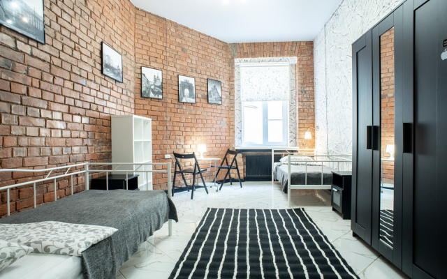 Апартаменты Black & White на Сенной