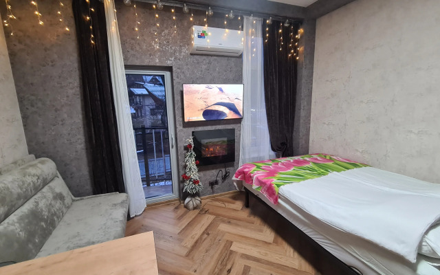 Kvartira S Kaminom Apartments