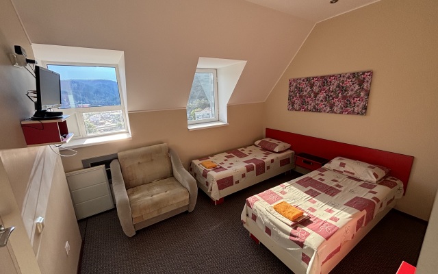 Borsaak Hotel