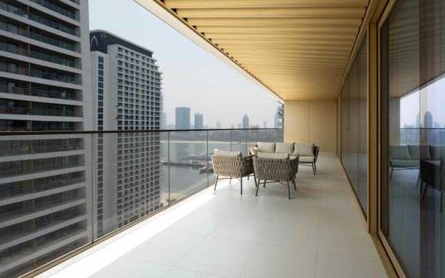 Keyrock Palm-View Luxury Stay in Grand Bleu Apartments