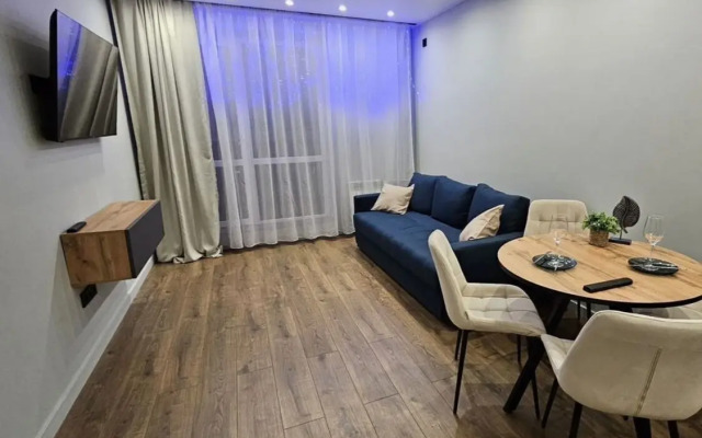 Na prospekte Frunze 14 Flat