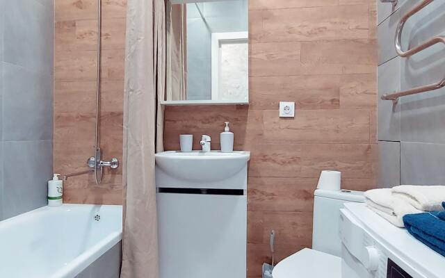 Квартира с Балконом и Красивым Видом на ул. Нансена 103/1/4