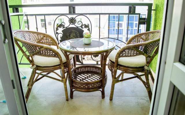 Na Tavricheskoy 7k3 Apartments