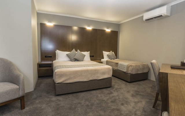 Bankstown Hotel