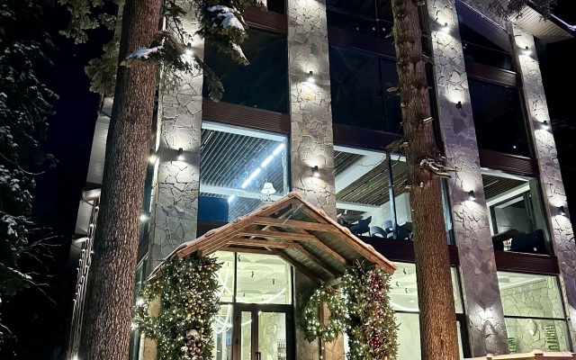 Tash Maral Hotel
