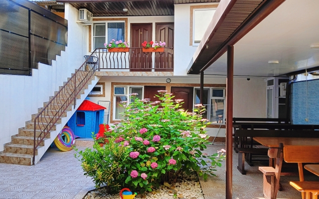 Solnechnoye Vardane Guest House