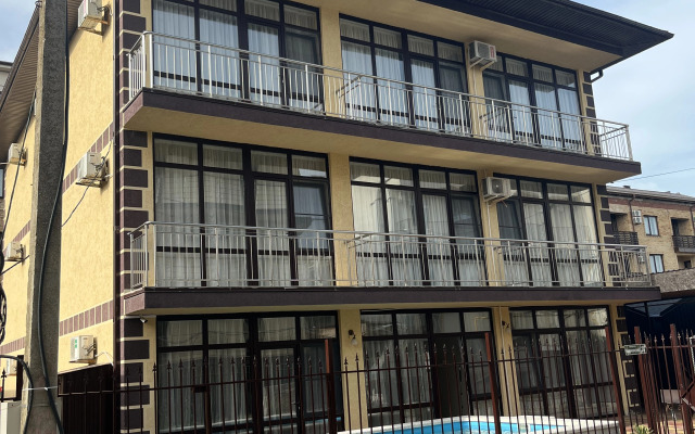 Hristaki Guest House