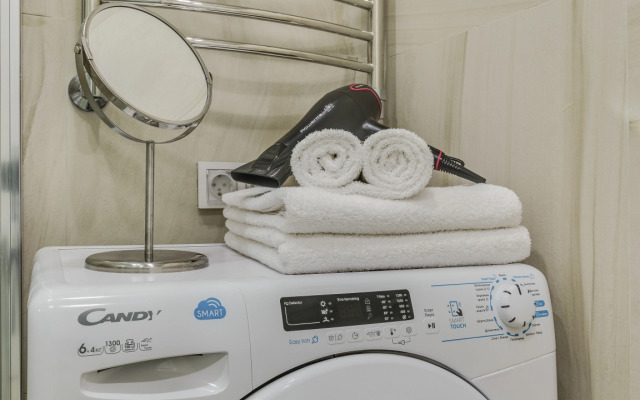 Апартаменты Улучшенные с Балконом и Видом на Парк Business Apartments