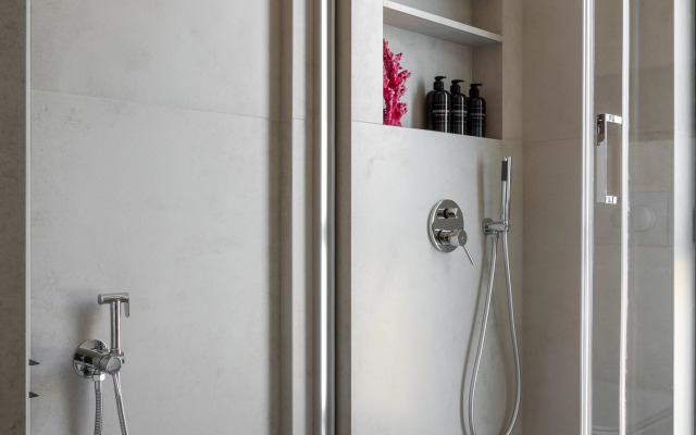 Granat s Basseynom i Mangalnoy Zonoy Villa